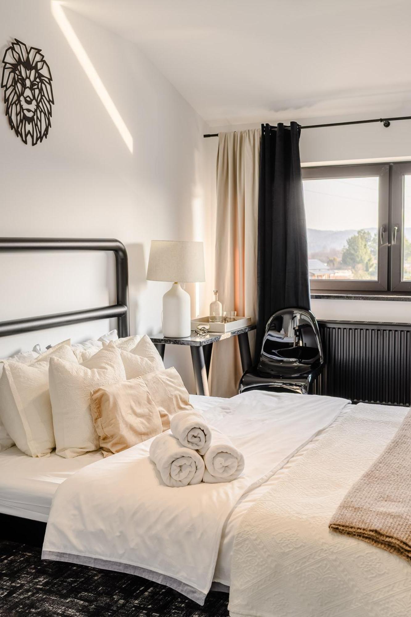 Golden Lion House Bed&Breakfast Rumia Εξωτερικό φωτογραφία