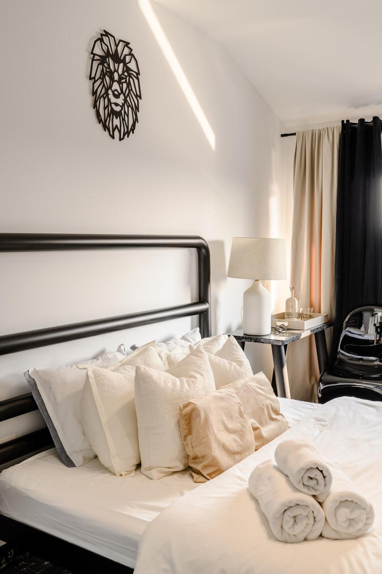 Golden Lion House Bed&Breakfast Rumia Εξωτερικό φωτογραφία