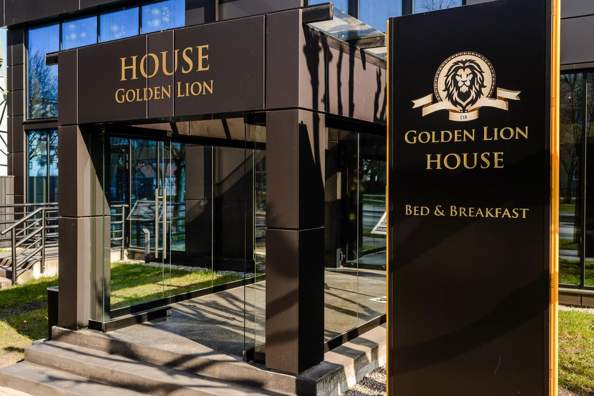 Golden Lion House Bed&Breakfast Rumia Εξωτερικό φωτογραφία